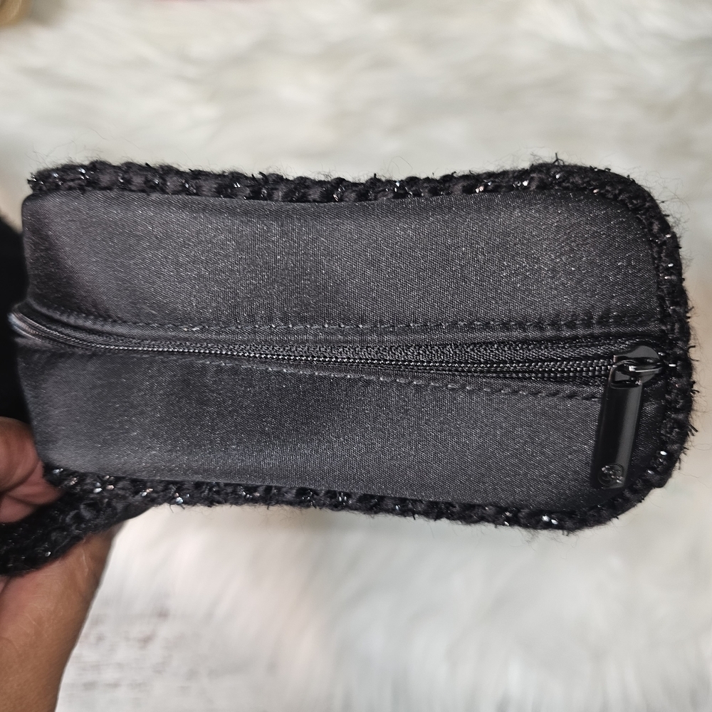 AUTHENTIC Chanel Parfums Cosmetics Makeup Clutch Bag Black NWOT - Picture 5 of 13